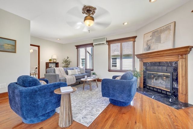 79 Baxter St, Melrose, MA 02176
