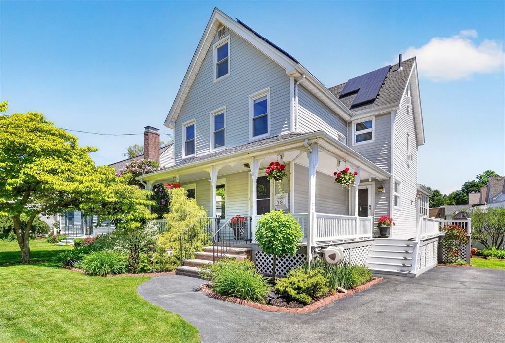 79 Baxter St, Melrose, MA 02176