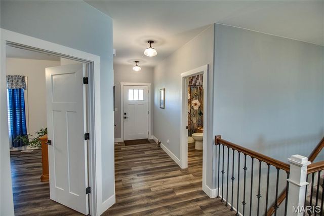 34101 Craig Lake Road, Brighton, IL 62012