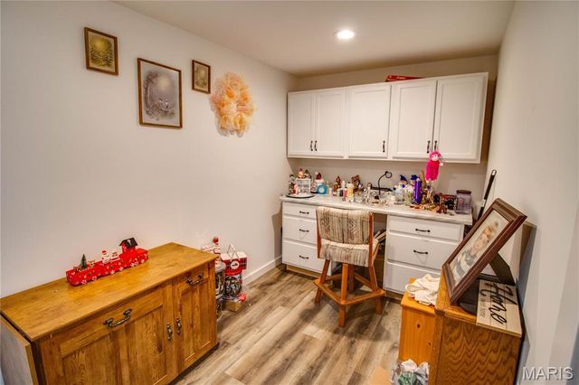 34101 Craig Lake Road, Brighton, IL 62012