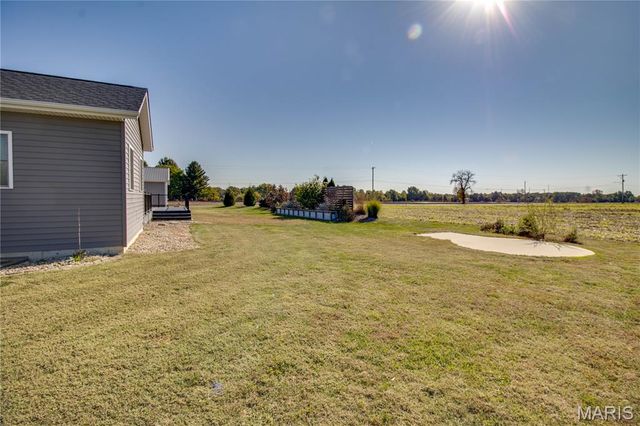 34101 Craig Lake Road, Brighton, IL 62012