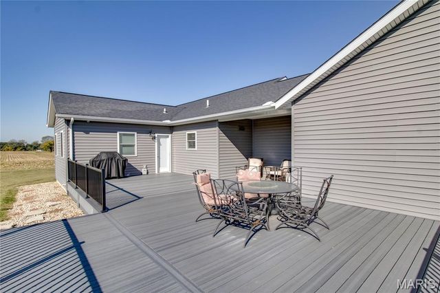 34101 Craig Lake Road, Brighton, IL 62012