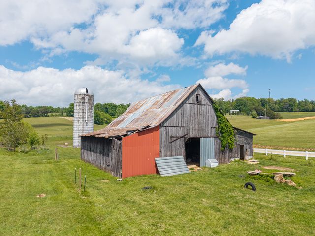 52 Wilson Loop, Science Hill, KY 42553