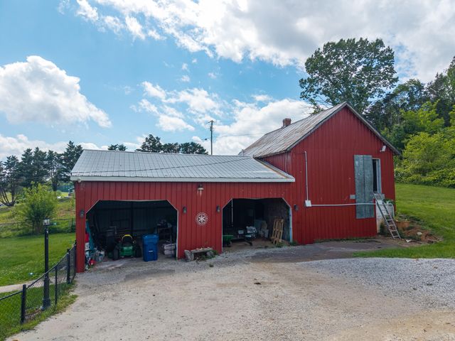52 Wilson Loop, Science Hill, KY 42553