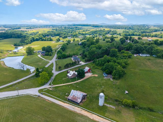 52 Wilson Loop, Science Hill, KY 42553