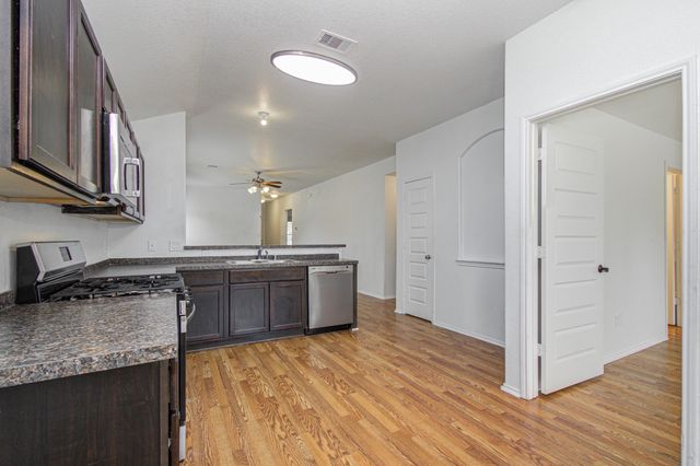 1634 Road 5102, Cleveland, TX 77327