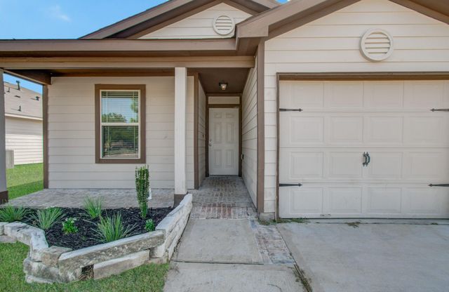 1634 Road 5102, Cleveland, TX 77327