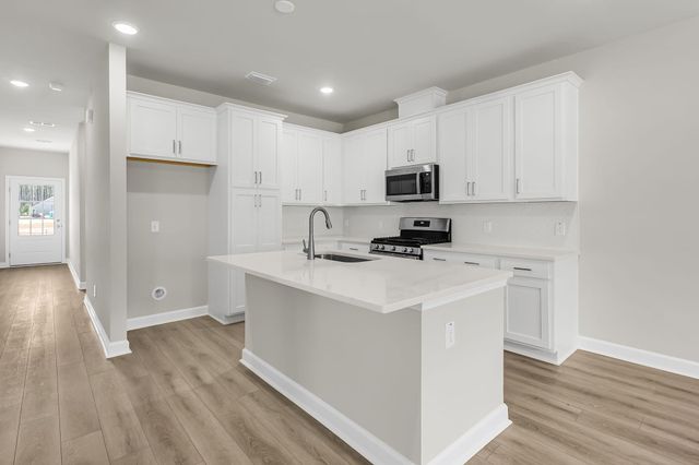 1047 Dusk Drive, Summerville, SC 29486