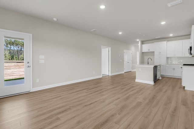 1047 Dusk Drive, Summerville, SC 29486