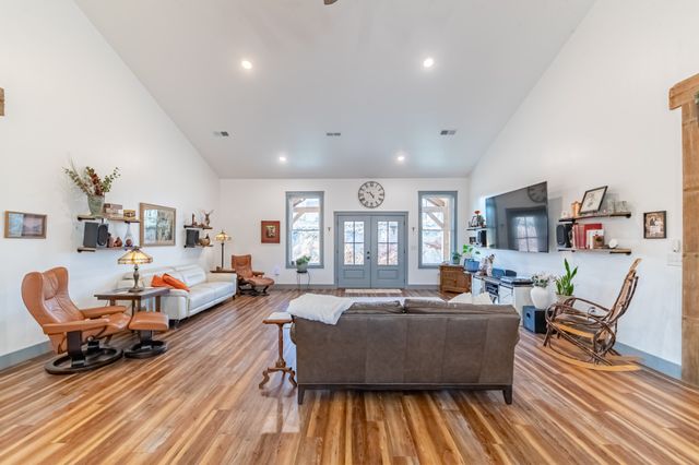 6005 Pilgrims Pass, Primm Springs, TN 38476