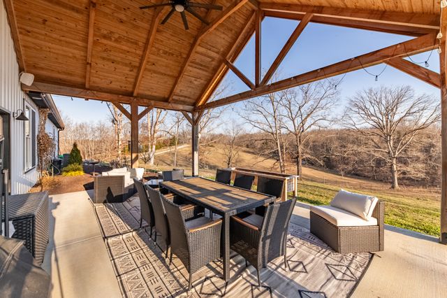 6005 Pilgrims Pass, Primm Springs, TN 38476