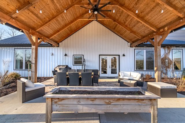 6005 Pilgrims Pass, Primm Springs, TN 38476