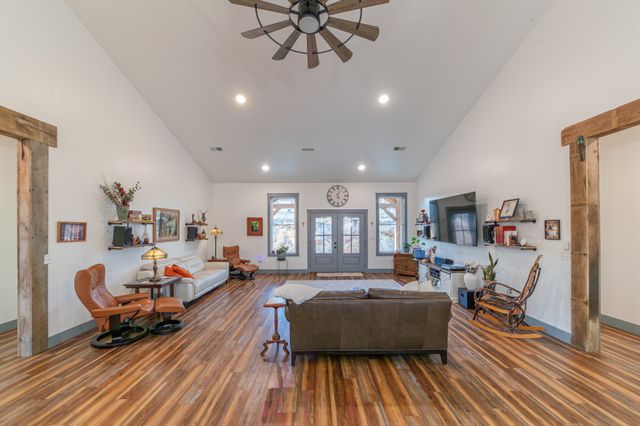 6005 Pilgrims Pass, Primm Springs, TN 38476