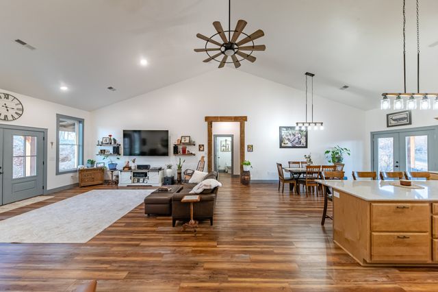 6005 Pilgrims Pass, Primm Springs, TN 38476