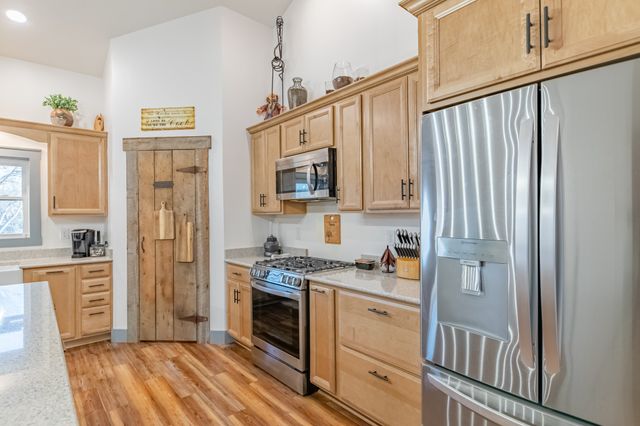 6005 Pilgrims Pass, Primm Springs, TN 38476