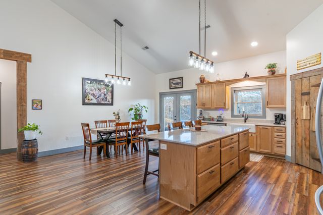 6005 Pilgrims Pass, Primm Springs, TN 38476