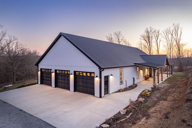 6005 Pilgrims Pass, Primm Springs, TN 38476