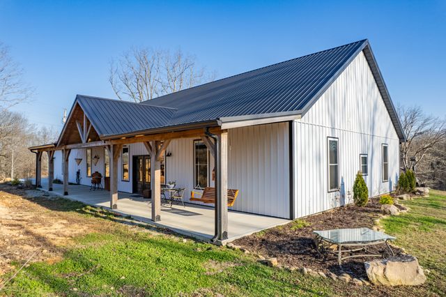 6005 Pilgrims Pass, Primm Springs, TN 38476