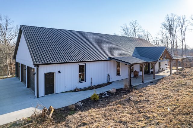 6005 Pilgrims Pass, Primm Springs, TN 38476