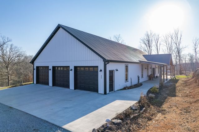 6005 Pilgrims Pass, Primm Springs, TN 38476