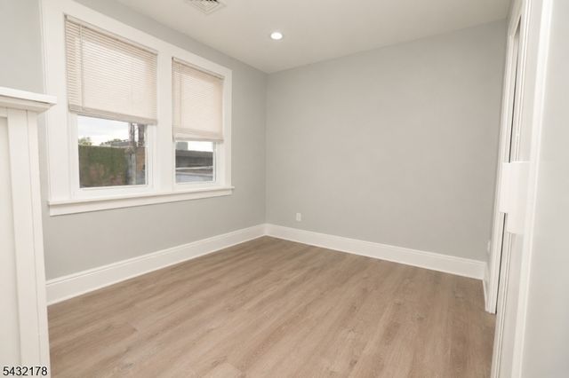 58 Sidney St, Lodi Boro, NJ 07644