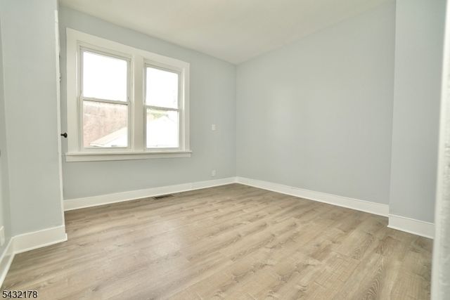 58 Sidney St, Lodi Boro, NJ 07644