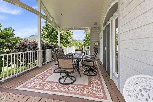 764 Jess Way, Grants Pass, OR 97526