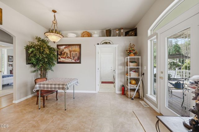 764 Jess Way, Grants Pass, OR 97526
