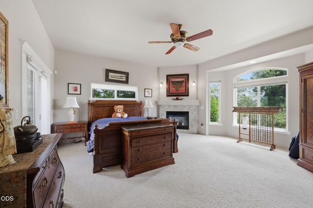 764 Jess Way, Grants Pass, OR 97526