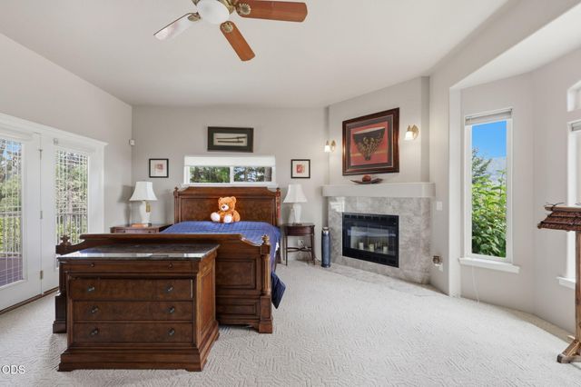 764 Jess Way, Grants Pass, OR 97526