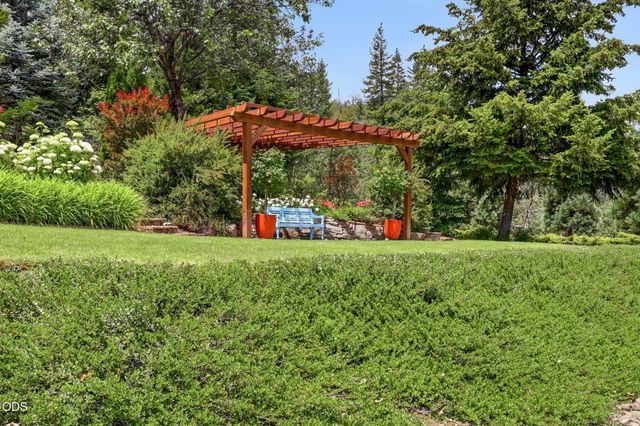 764 Jess Way, Grants Pass, OR 97526
