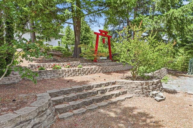 764 Jess Way, Grants Pass, OR 97526