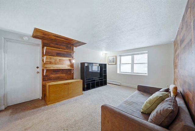 31 Montvale Ave 2, Woburn, MA 01801