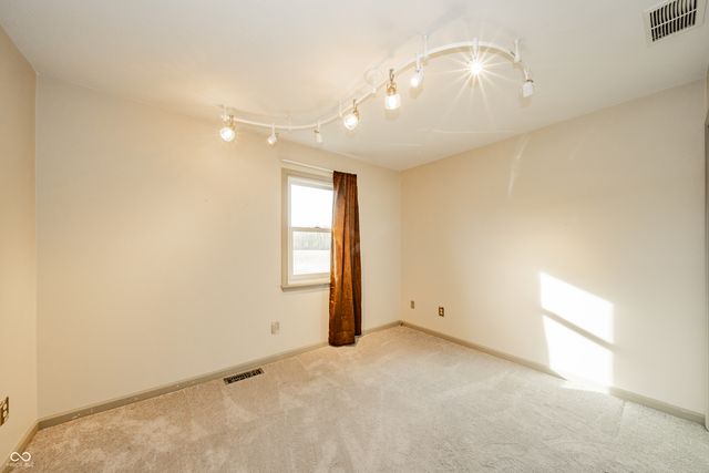 1312 E Central Avenue, Greensburg, IN 47240