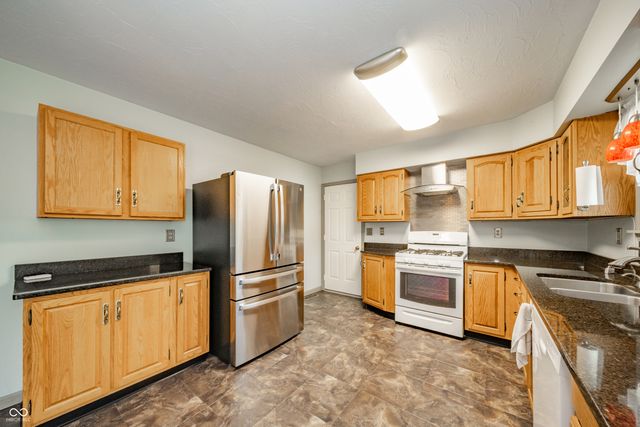 1312 E Central Avenue, Greensburg, IN 47240