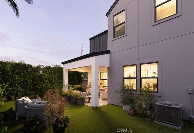 18009 Hazel Court, Fountain Valley, CA 92708