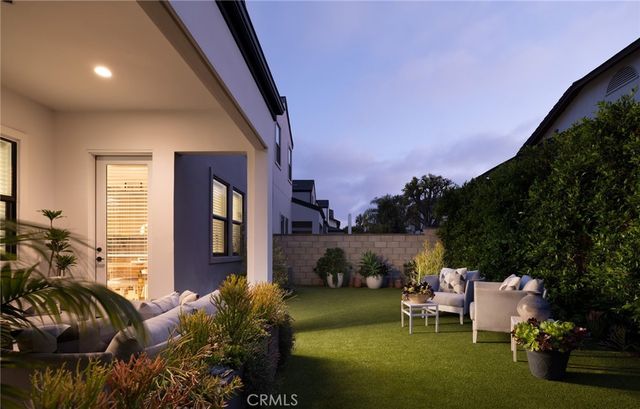 18009 Hazel Court, Fountain Valley, CA 92708