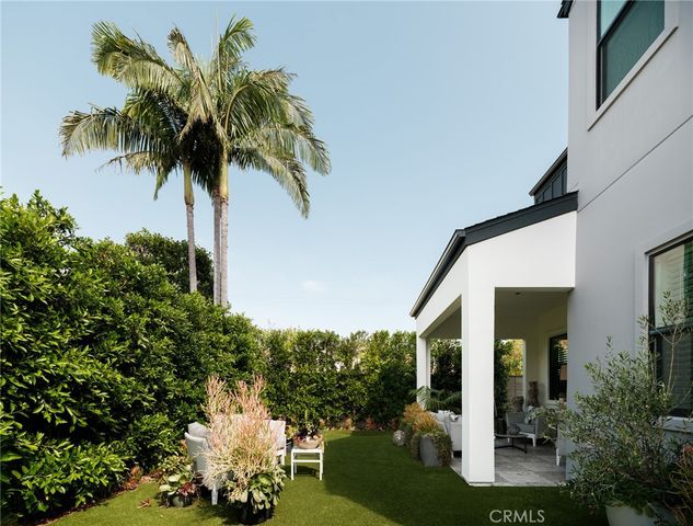 18009 Hazel Court, Fountain Valley, CA 92708