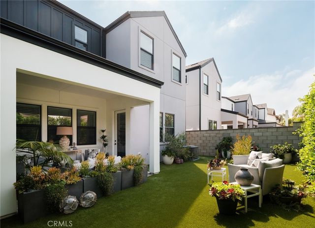 18009 Hazel Court, Fountain Valley, CA 92708