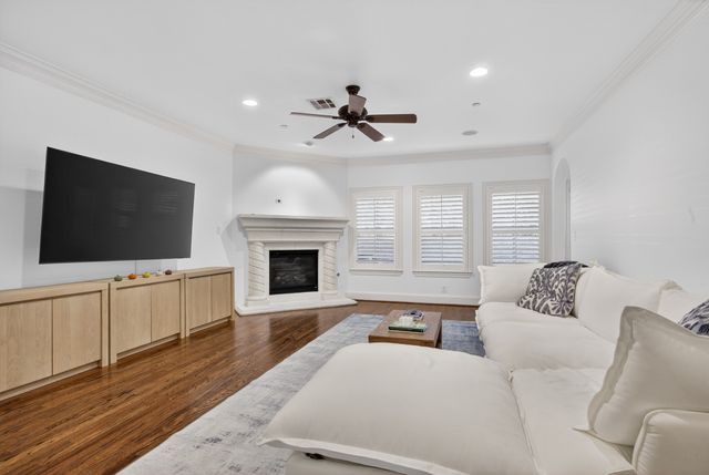 5801 Hillcrest Avenue 02, Dallas, TX 75205