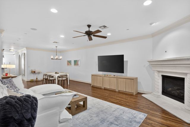 5801 Hillcrest Avenue 02, Dallas, TX 75205