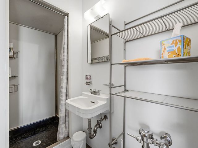 5532 S South Shore Drive 19F, Chicago, IL 60637