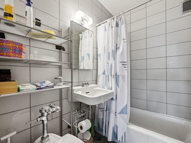 5532 S South Shore Drive 19F, Chicago, IL 60637