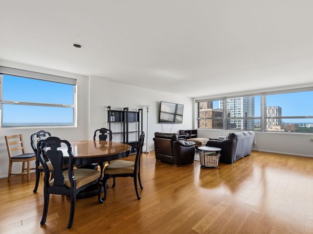 5532 S South Shore Drive 19F, Chicago, IL 60637