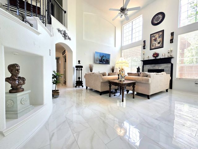 4100 Nicklaus Avenue, Mansfield, TX 76063