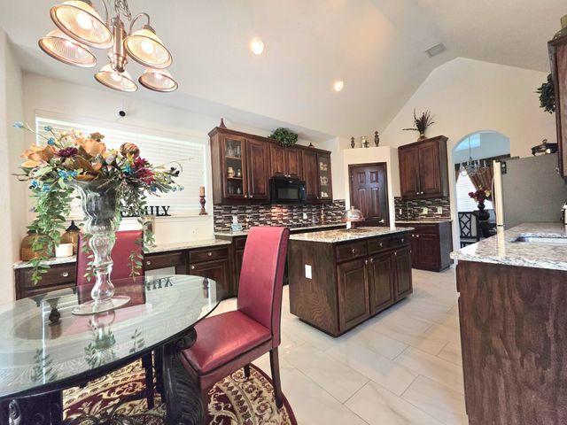 4100 Nicklaus Avenue, Mansfield, TX 76063