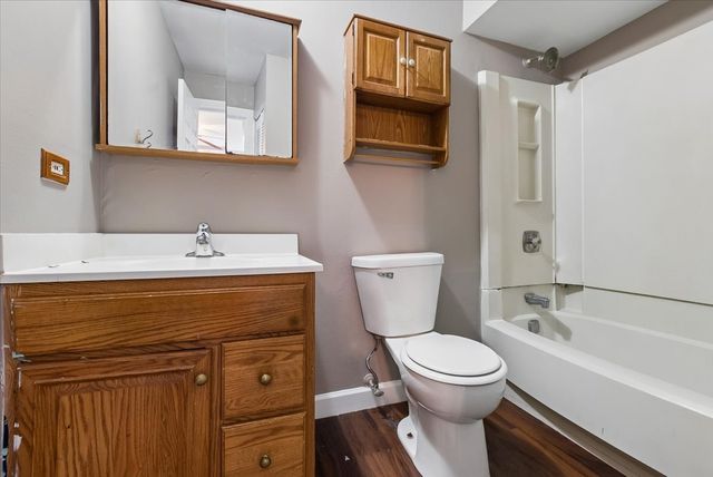 386 Echo Lane 4, Aurora, IL 60504