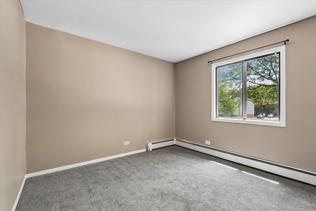 386 Echo Lane 4, Aurora, IL 60504
