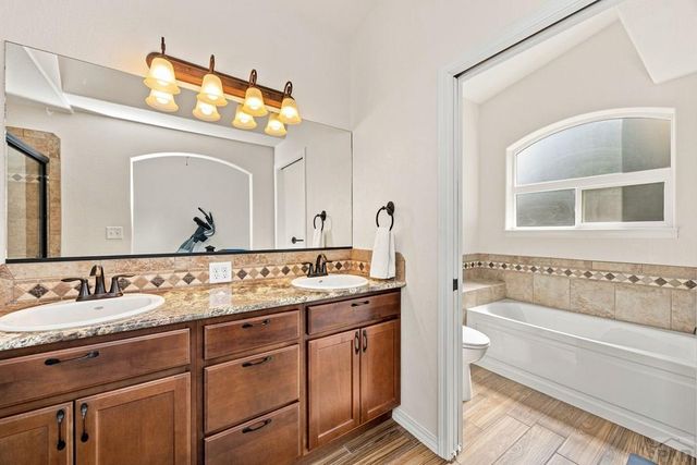 1003 Olivecrest Dr, Pueblo, CO 81005