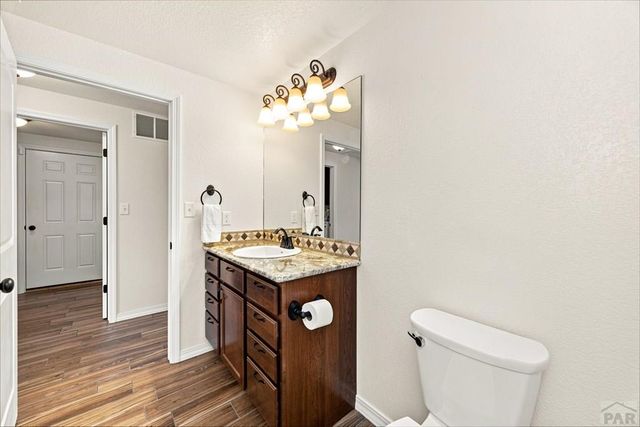 1003 Olivecrest Dr, Pueblo, CO 81005